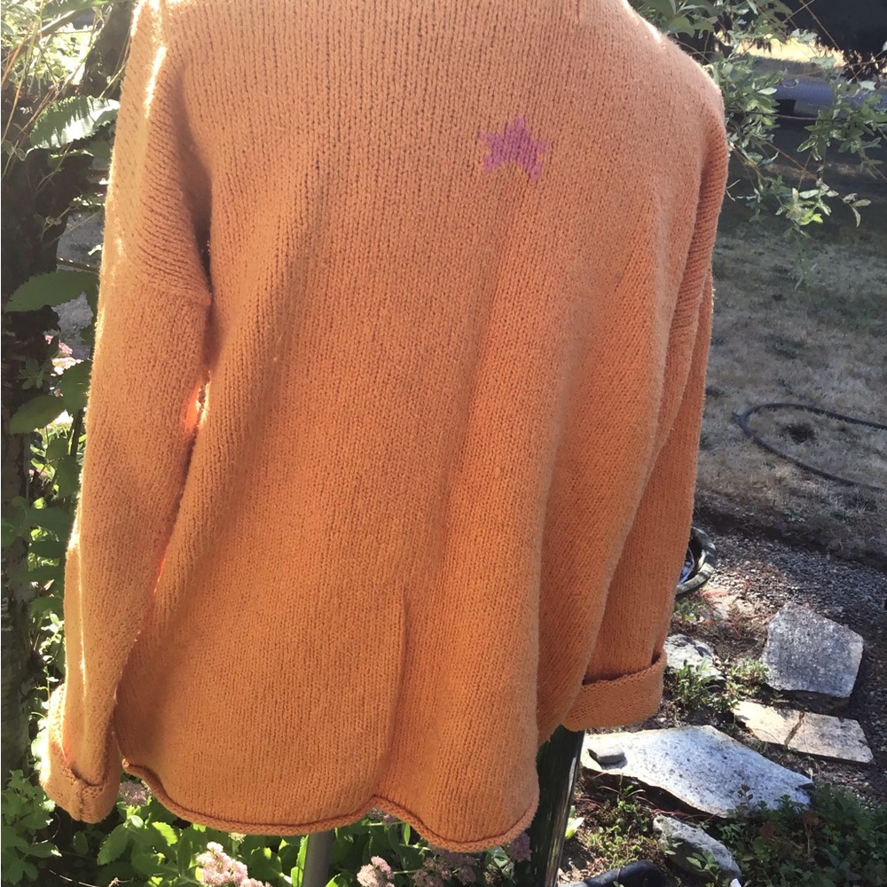Planet Earth Imports Flamingo Sweater - Picture 2 of 3